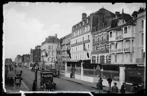 « Hôtel des Etrangers », « Hôtel Beau-Rivage », « Bellevue », etc... (vue de l')