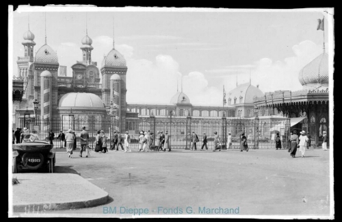 Entrée du casino (vue de l')