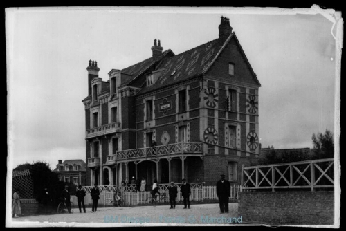 « Hôtel des bains », l'annexe (vue de l')