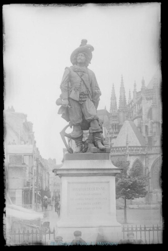 Statue Duquesne (vue de la)
