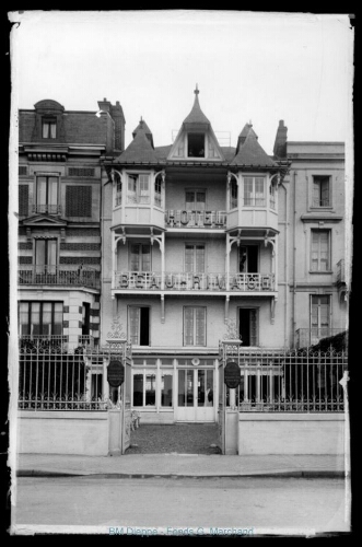 « Hôtel  Beau Rivage » (vue de l')