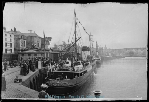 Avant-port, quai Henri IV (vue de)