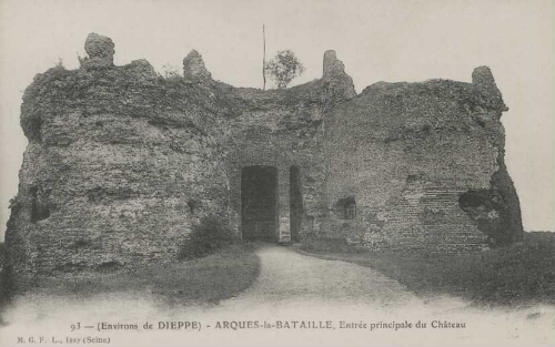 (Environs de DIEPPE) – ARQUES-la-BATAILLE, Entrée principale du Château