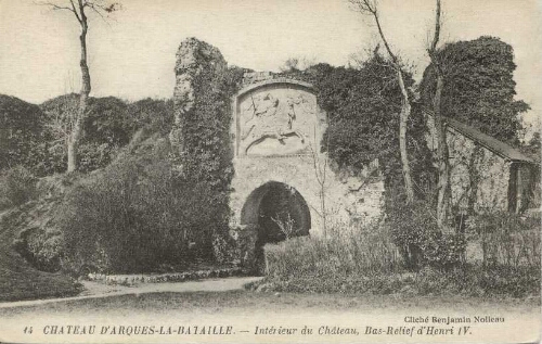 CHATEAU D'ARQUES-LA-BATAILLE. - Intérieur du Château, Bas-Relief d'Henri IV.