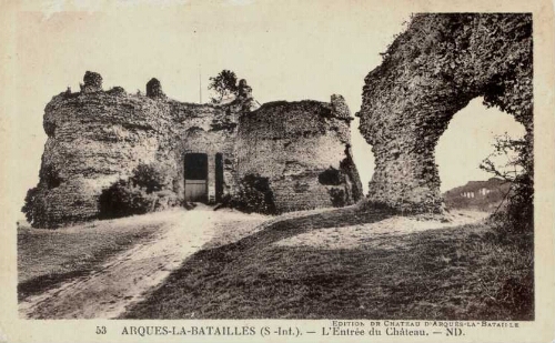 ARQUES-LA-BATAILLE (S-Inf.). - L'Entrée du Château. - ND.