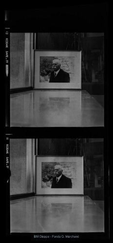 Photographie du portrait de Georges Marchand dans un cadre (vue d'une)