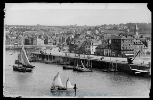 Avant-port, pont Colbert, quai du Carénage (vue de l')